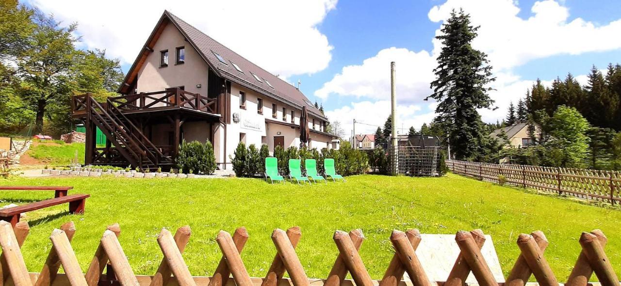 Penzion Studánka, Klíny Exterior foto